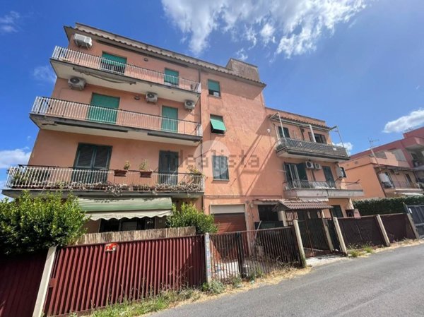appartamento in vendita a Roma in zona Tor Vergata/Torrenova