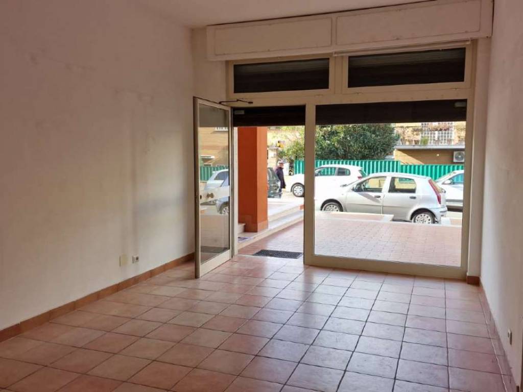 monolocale in vendita a Roma in zona Corviale