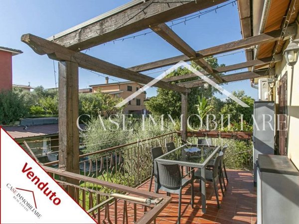 appartamento in vendita a Roma in zona Valle Muricana