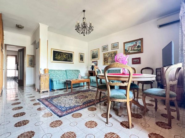 appartamento in vendita a Roma in zona Ardeatino