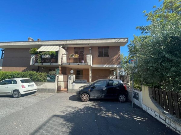 appartamento in vendita a Roma in zona Portuense
