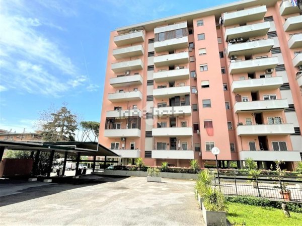 appartamento in vendita a Roma in zona Spinaceto