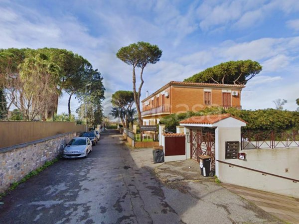 casa indipendente in vendita a Roma in zona Casal Morena