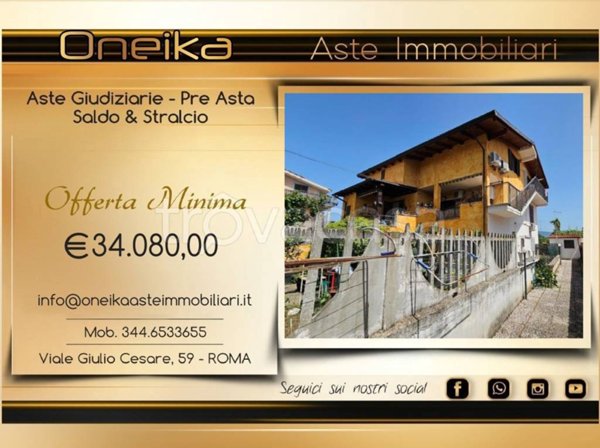 appartamento in vendita a Roma in zona Giardini di Corcolle