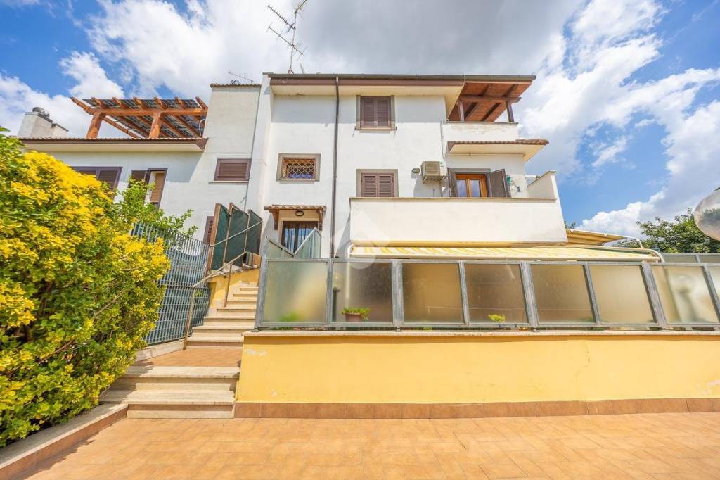 appartamento in vendita a Roma in zona Borghesiana
