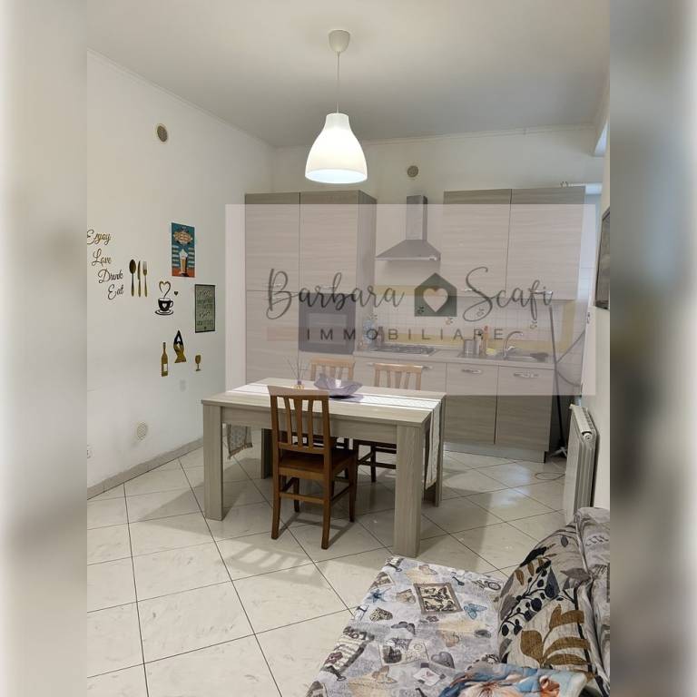 appartamento in vendita a Roma in zona Appio Latino