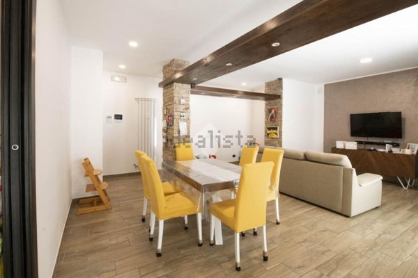 appartamento in vendita a Roma in zona Ostia