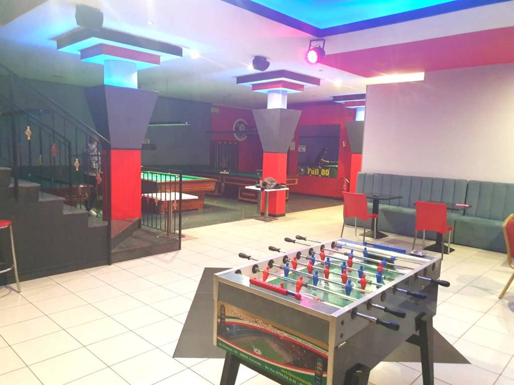 quadrivano in vendita a Roma in zona Acilia