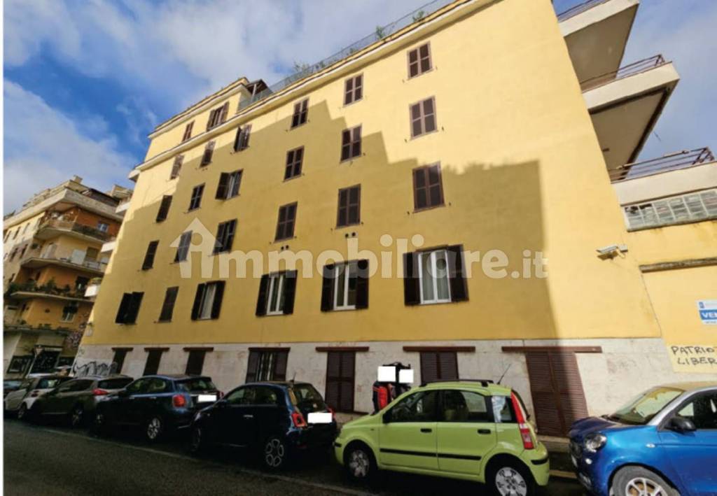 appartamento in vendita a Roma in zona Gianicolense
