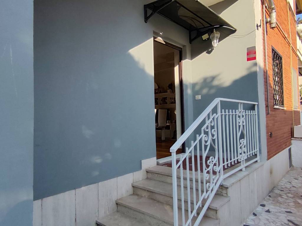 appartamento in vendita a Roma in zona Dragona/Bagnoletto