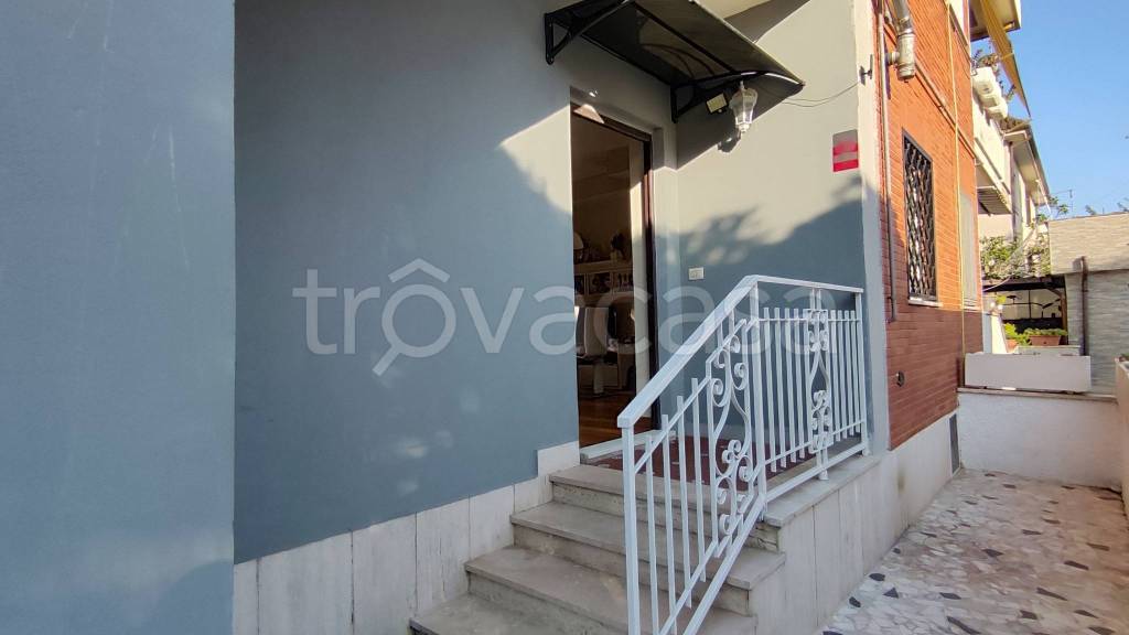 appartamento in vendita a Roma in zona Dragona/Bagnoletto