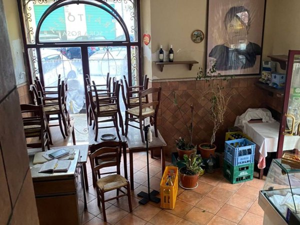 negozio in vendita a Roma in zona Appio Latino