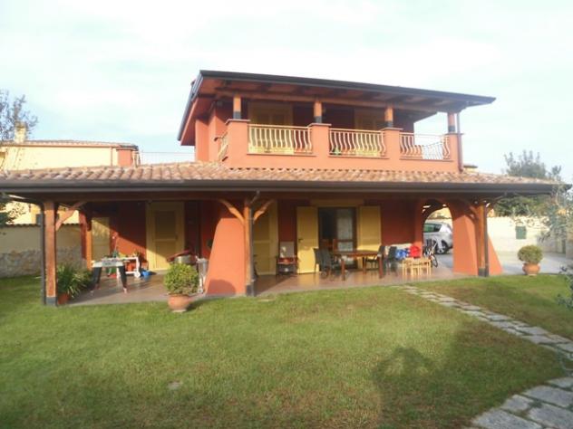 casa indipendente in vendita a Roma