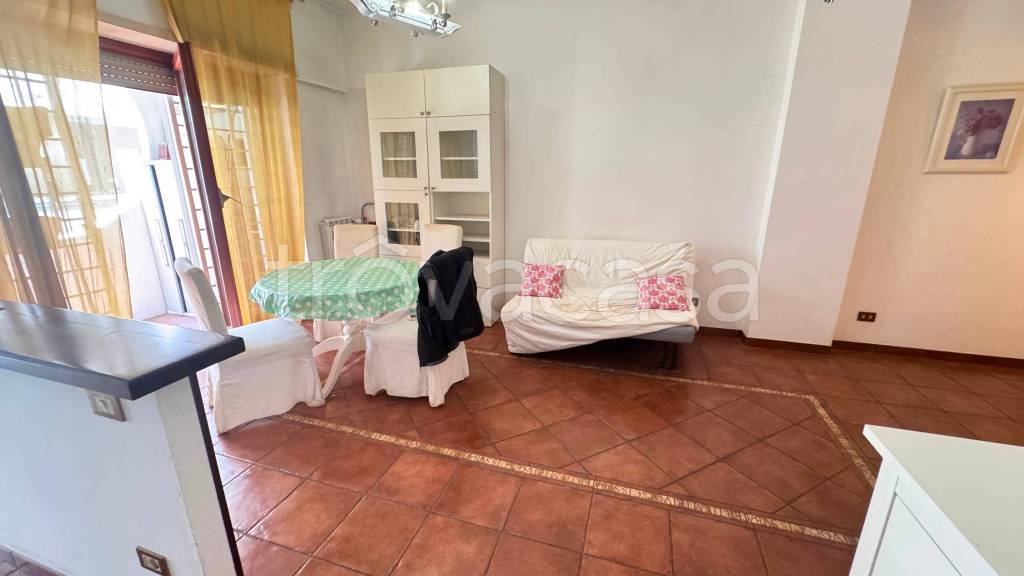 appartamento in vendita a Roma in zona Ostia