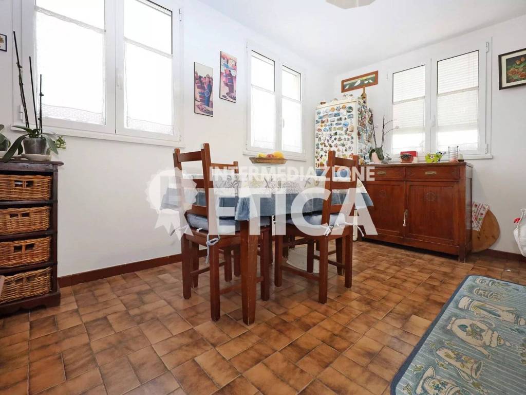 appartamento in vendita a Roma in zona Vitinia
