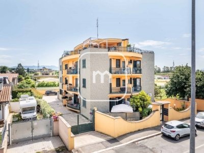 appartamento in vendita a Roma in zona Castelverde