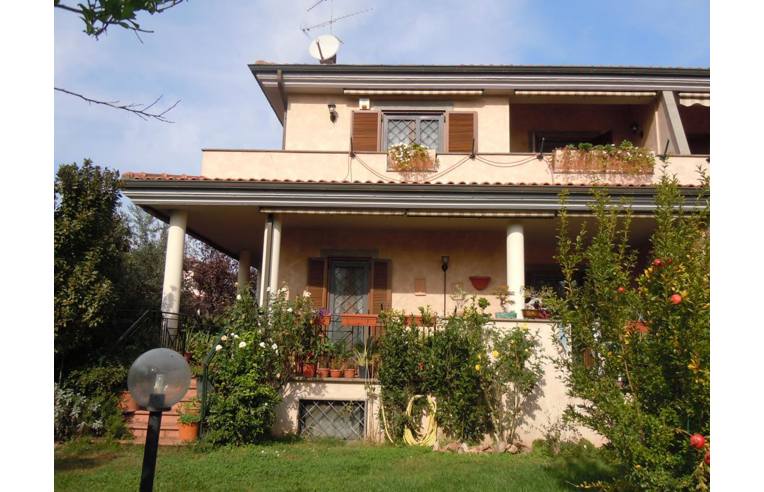 casa indipendente in vendita a Roma in zona Ardeatino