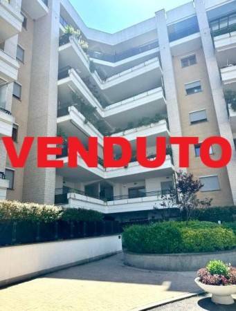 appartamento in vendita a Roma in zona Giuliano Dalmata