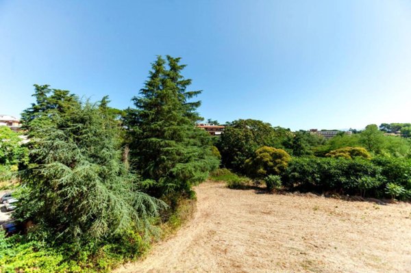 appartamento in vendita a Roma in zona Gianicolense