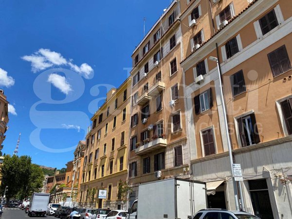 negozio in vendita a Roma in zona Trionfale