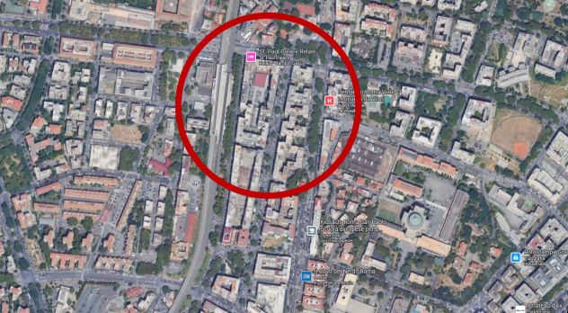 locale commerciale in vendita a Roma in zona Ostiense