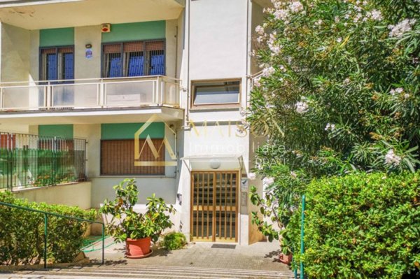 appartamento in vendita a Roma in zona Ostia