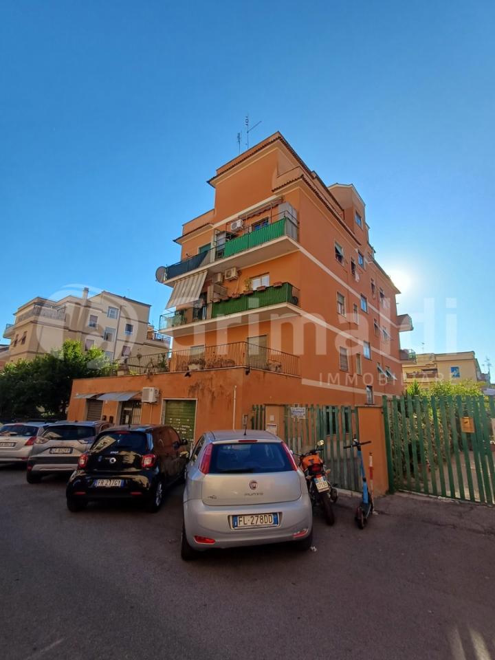 appartamento in vendita a Roma in zona Alessandrino