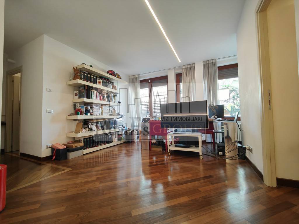 appartamento in vendita a Roma in zona Della Vittoria