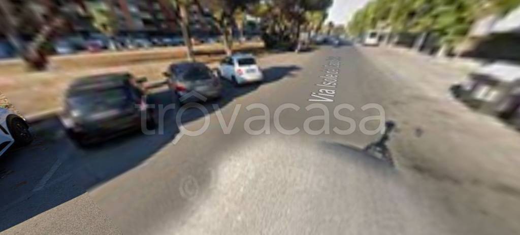 appartamento in vendita a Roma in zona Ostia