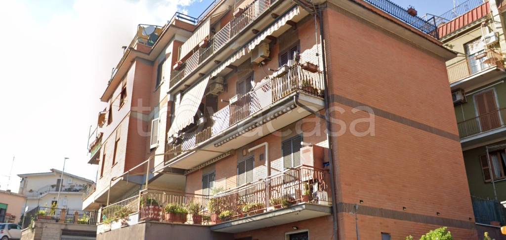 appartamento in vendita a Roma in zona Prima Porta