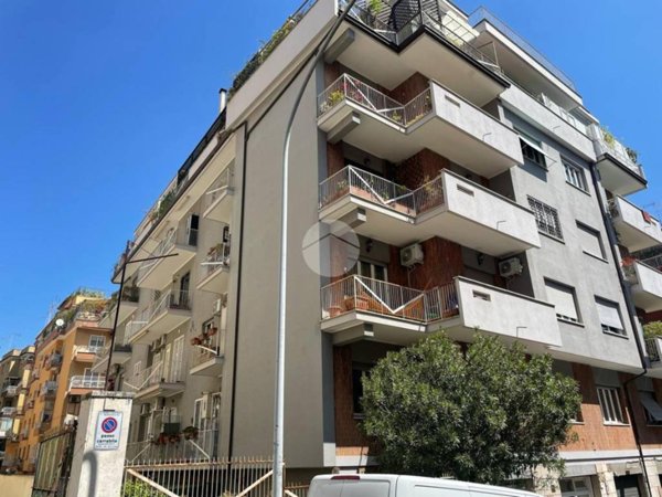 appartamento in vendita a Roma in zona Gianicolense