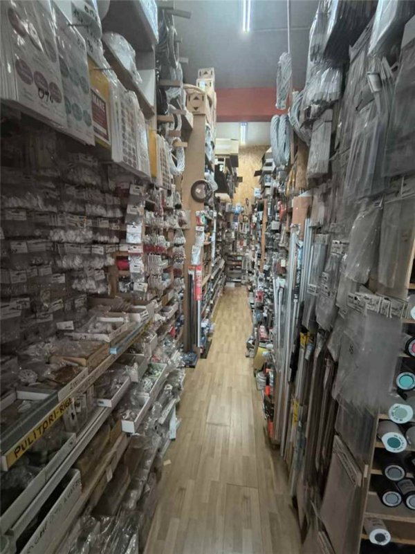negozio in vendita a Roma in zona Ostia