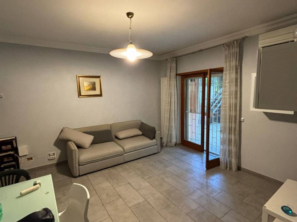 appartamento in vendita a Roma in zona Pantan Monastero