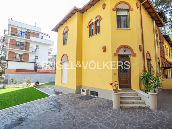 casa indipendente in vendita a Roma in zona Nomentano