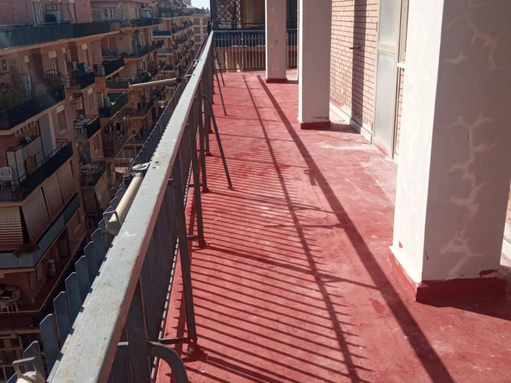 appartamento in vendita a Roma in zona Ostia Antica