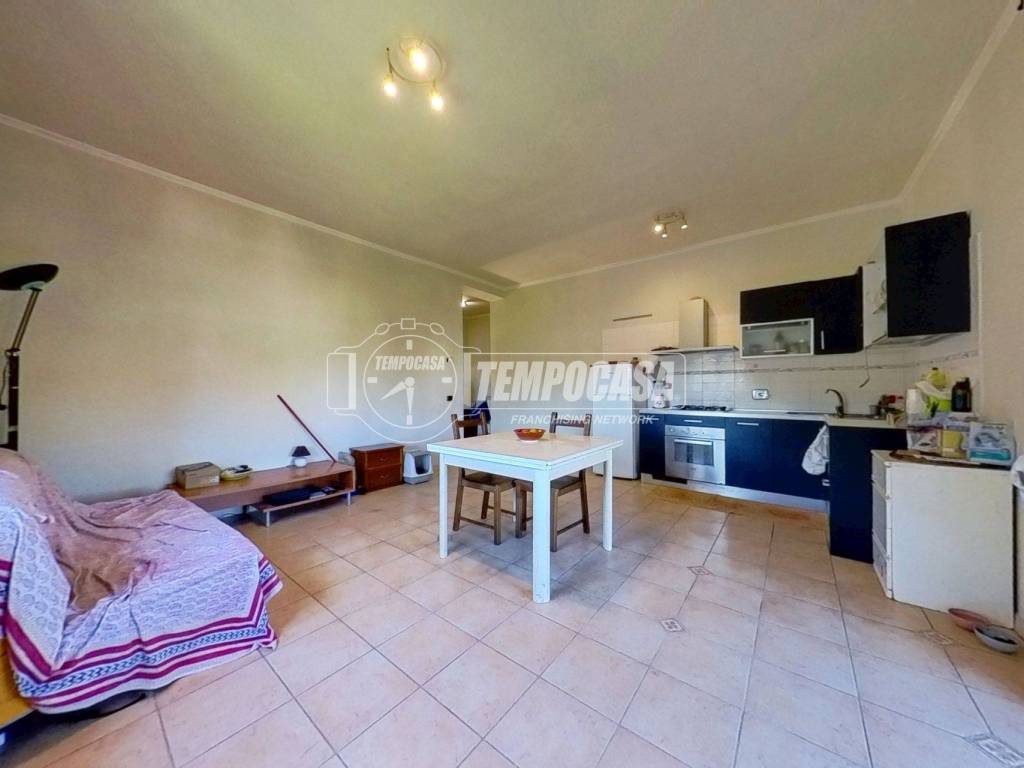 appartamento in vendita a Roma in zona Vitinia