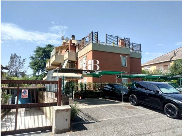 appartamento in vendita a Roma in zona Ponte Mammolo