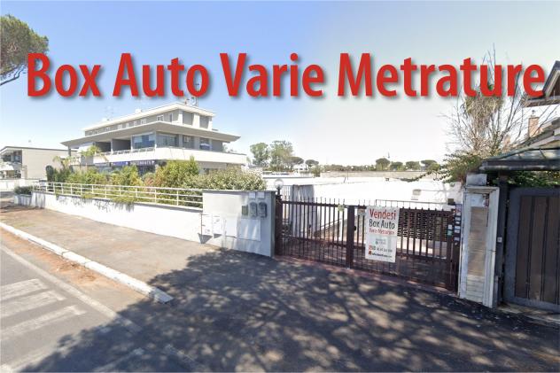 locale di sgombero in vendita a Roma in zona Infernetto