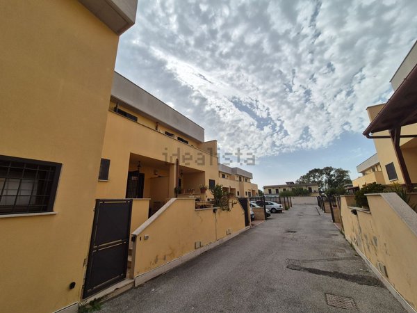 appartamento in vendita a Roma in zona Piana del Sole