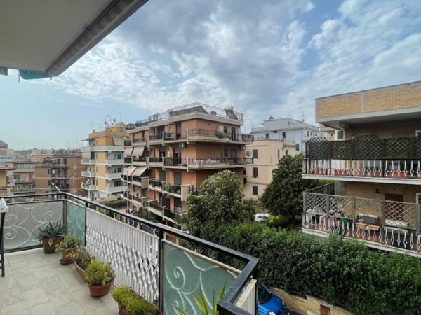 appartamento in vendita a Roma in zona Primavalle