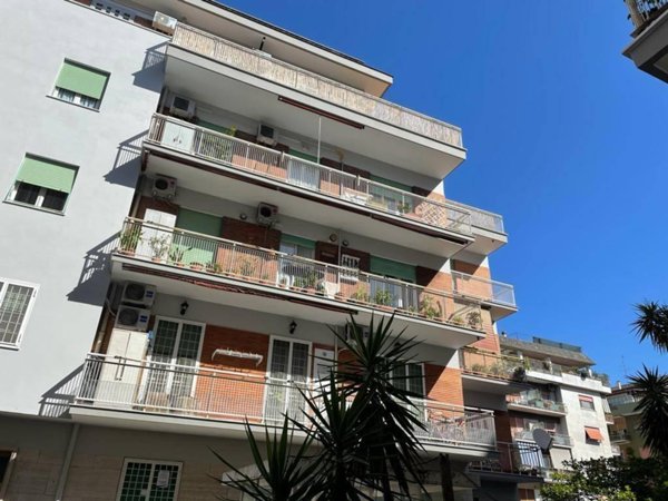 appartamento in vendita a Roma in zona Portuense