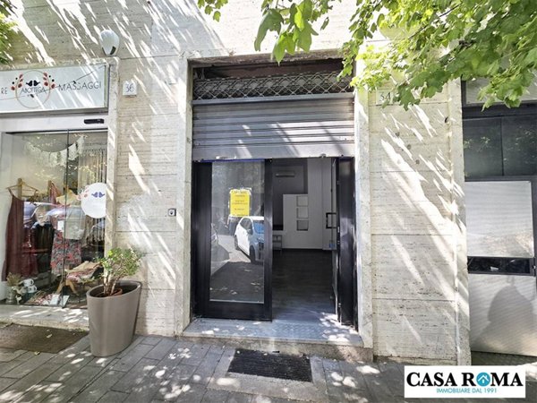 negozio in vendita a Roma in zona Trieste