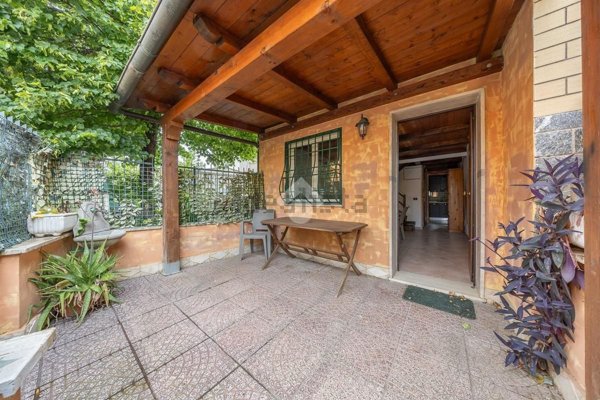 appartamento in vendita a Roma in zona Finocchio