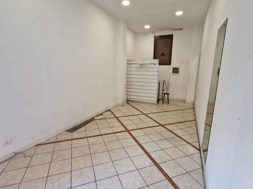 negozio in vendita a Roma in zona Gianicolense