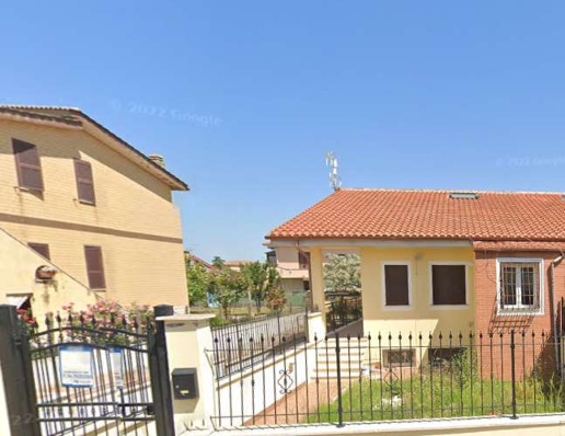 casa indipendente in vendita a Roma in zona Finocchio