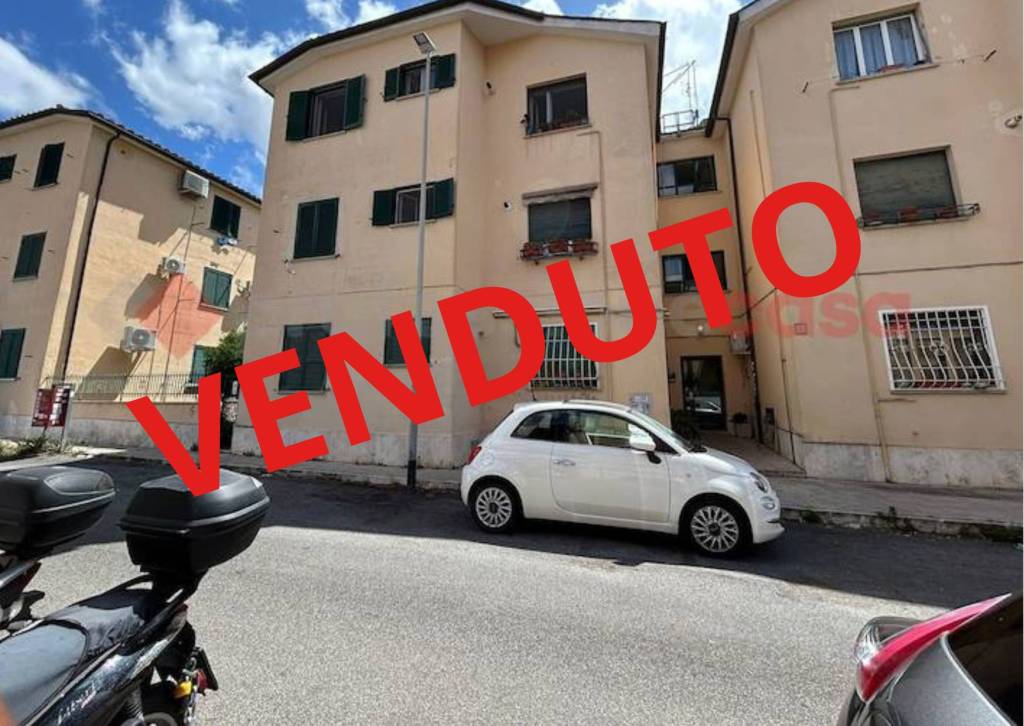 appartamento in vendita a Roma in zona Corviale