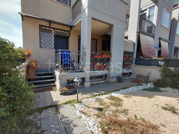 casa indipendente in vendita a Roma in zona Osteria del Curato