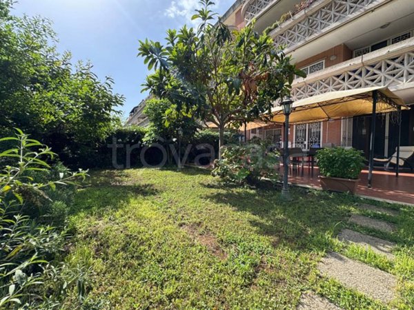 appartamento in vendita a Roma in zona EUR
