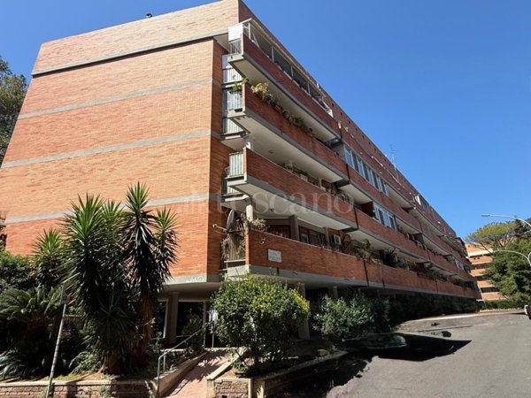 appartamento in vendita a Roma in zona EUR