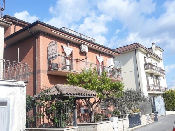appartamento in vendita a Roma in zona Tor Vergata/Torrenova